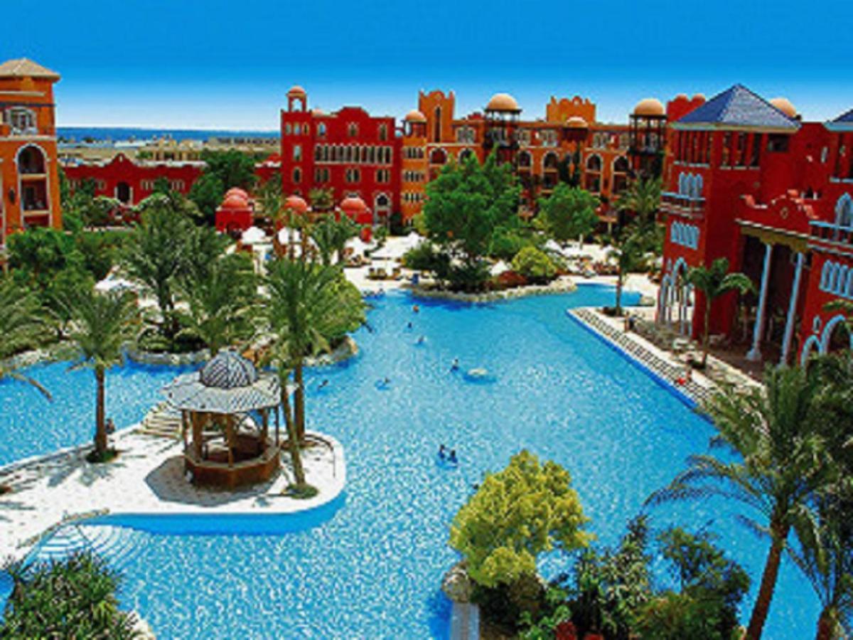 The Grand Resort Hurghada Exterior foto The resort's main pool