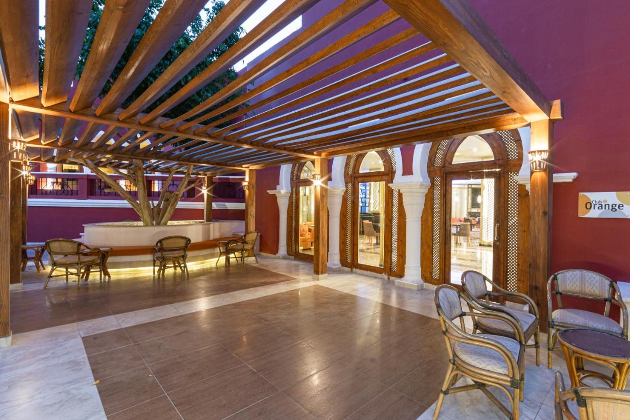 The Grand Resort Hurghada Exterior foto The hotel's lobby