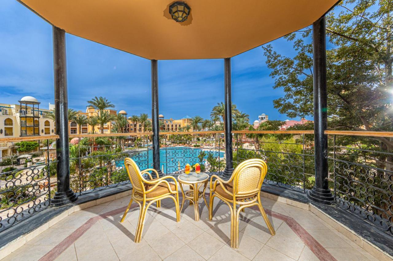The Grand Resort Hurghada Exterior foto The view from the balcony of a suite at the hotel