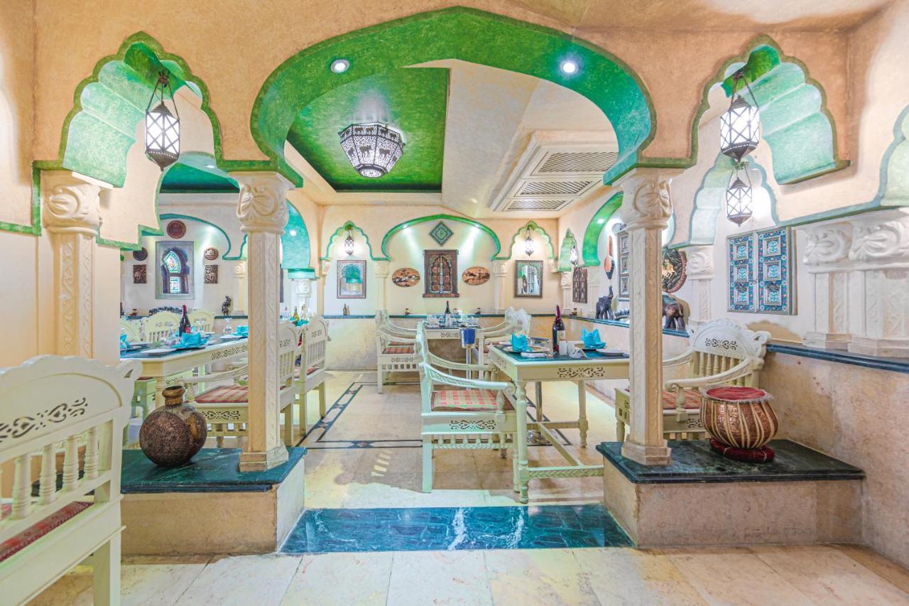 The Grand Resort Hurghada Exterior foto The interior of the restaurant