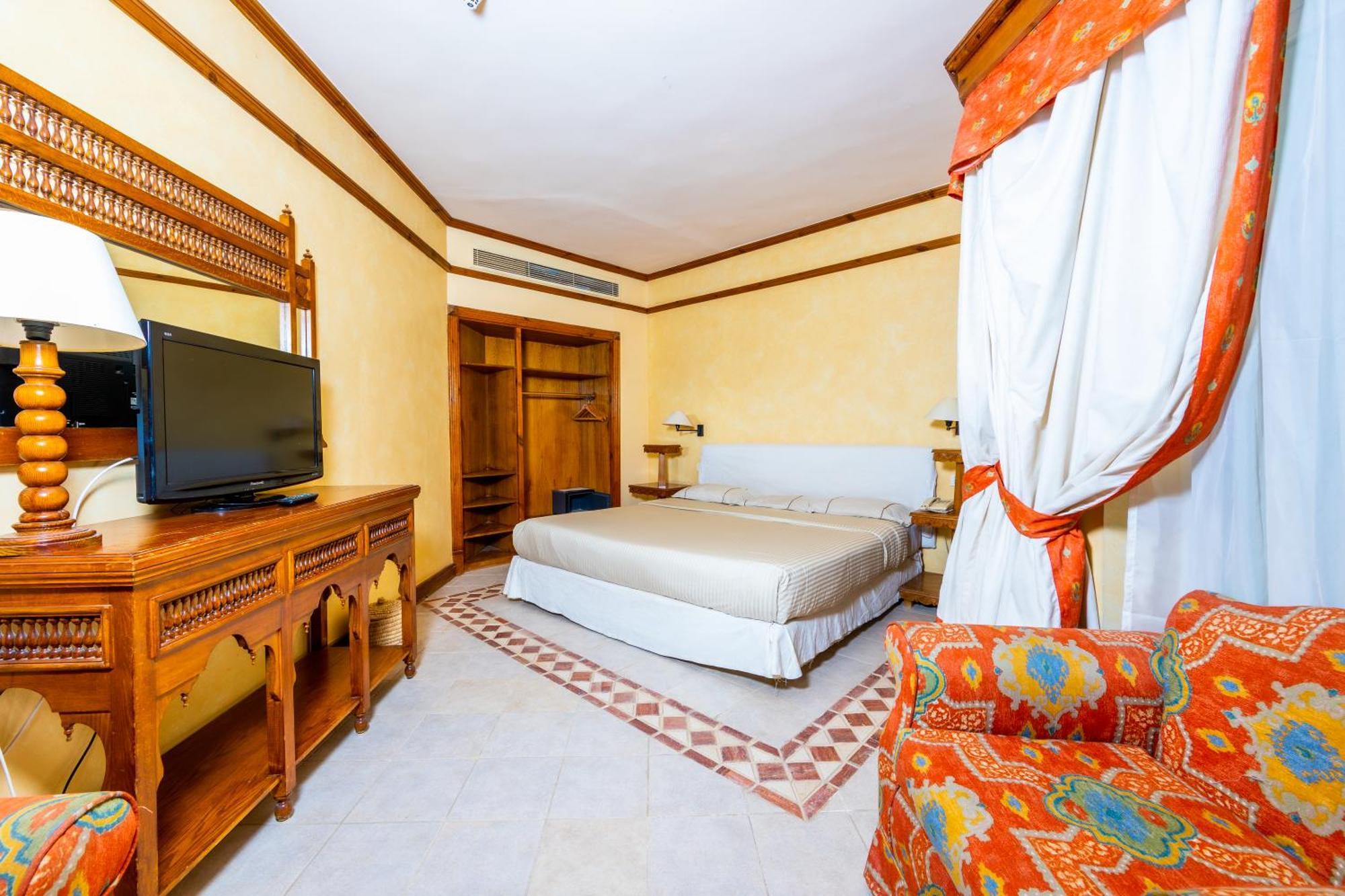 The Grand Resort Hurghada Exterior foto A room at the hotel